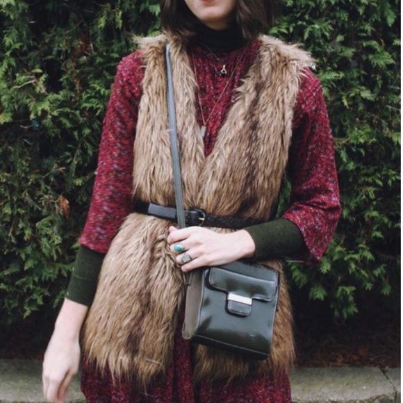 NWOT Vivienne Tam Faux Fur Leather Panel Wrap Vest - Picture 2 of 5